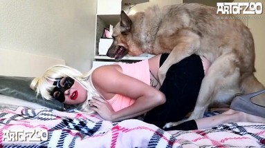 Порно Crazy. Семейный день в зоопарке